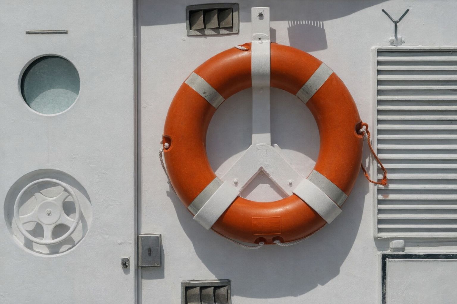 Fynda båt, fyrhjuling och trailer på Blinto till fisketuren